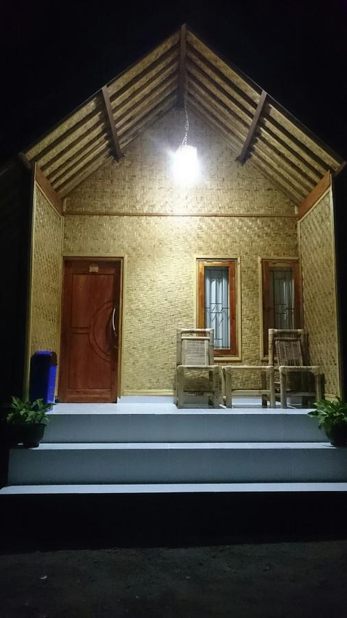 Aryasuta Bungalow Tetebatu Ngoại thất bức ảnh
